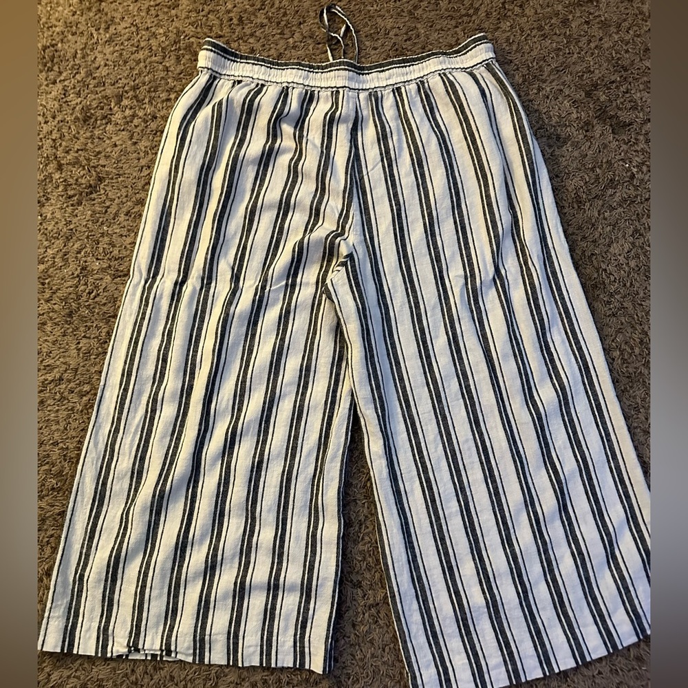 CHAPS Women Wrap Front Stripe Culottes Pants.